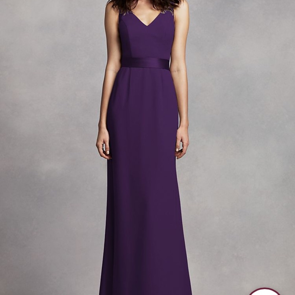 Long VNeck Crepe Gown wOpen Back WhitebyVeraWang